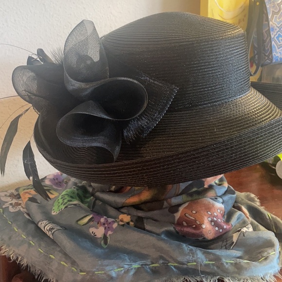 Belmar Beautiful Hat - Picture 2 of 8